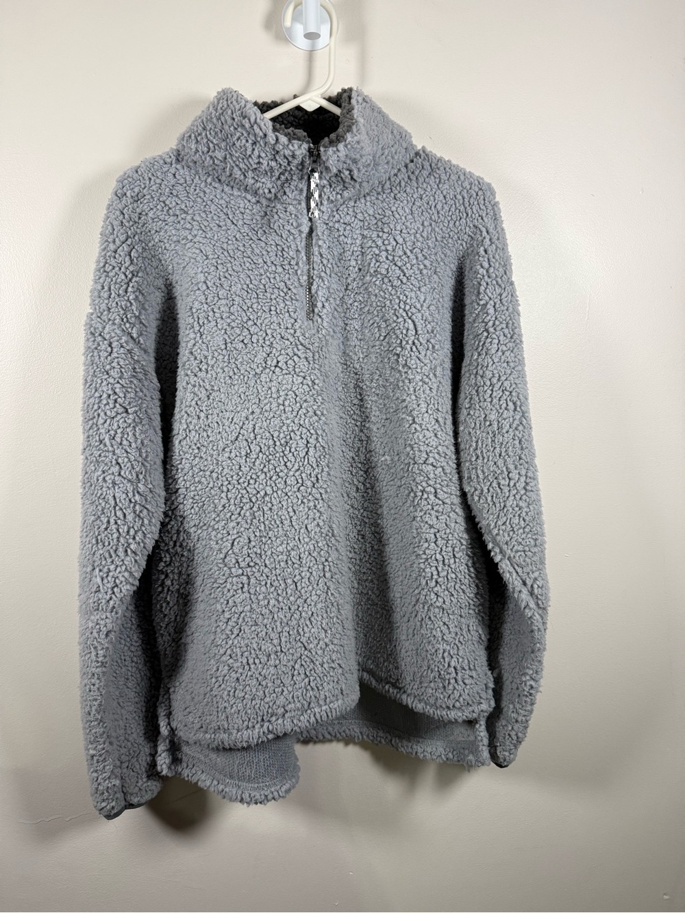 SO Women’s Light Gray Sherpa Zip-Up Pullover